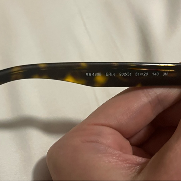 Ray-Ban Tortoise Shell Sunglasses - Picture 4 of 7